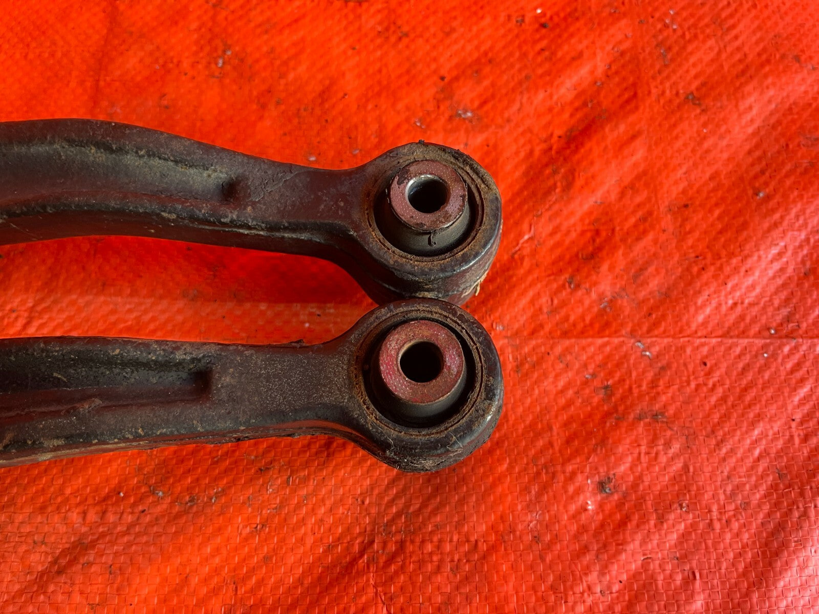 90 91 HONDA CRX   BASE ONLY!   REAR LOWER CONTROL ARM SET ARMS LEFT RIGHT OEM 614