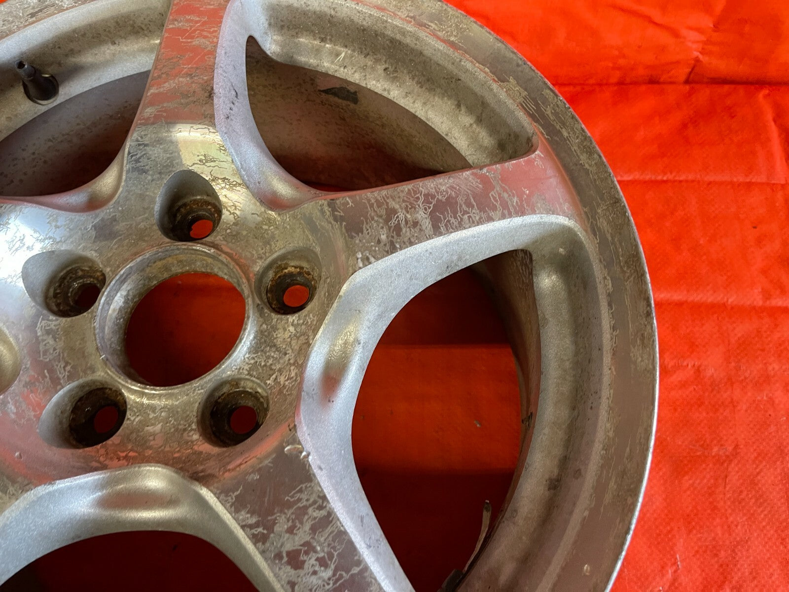 00 03 HONDA S2000   AP1   REAR WHEEL RIM   16x7.5 +65   OEM OE   WEAR PRESENT < 2