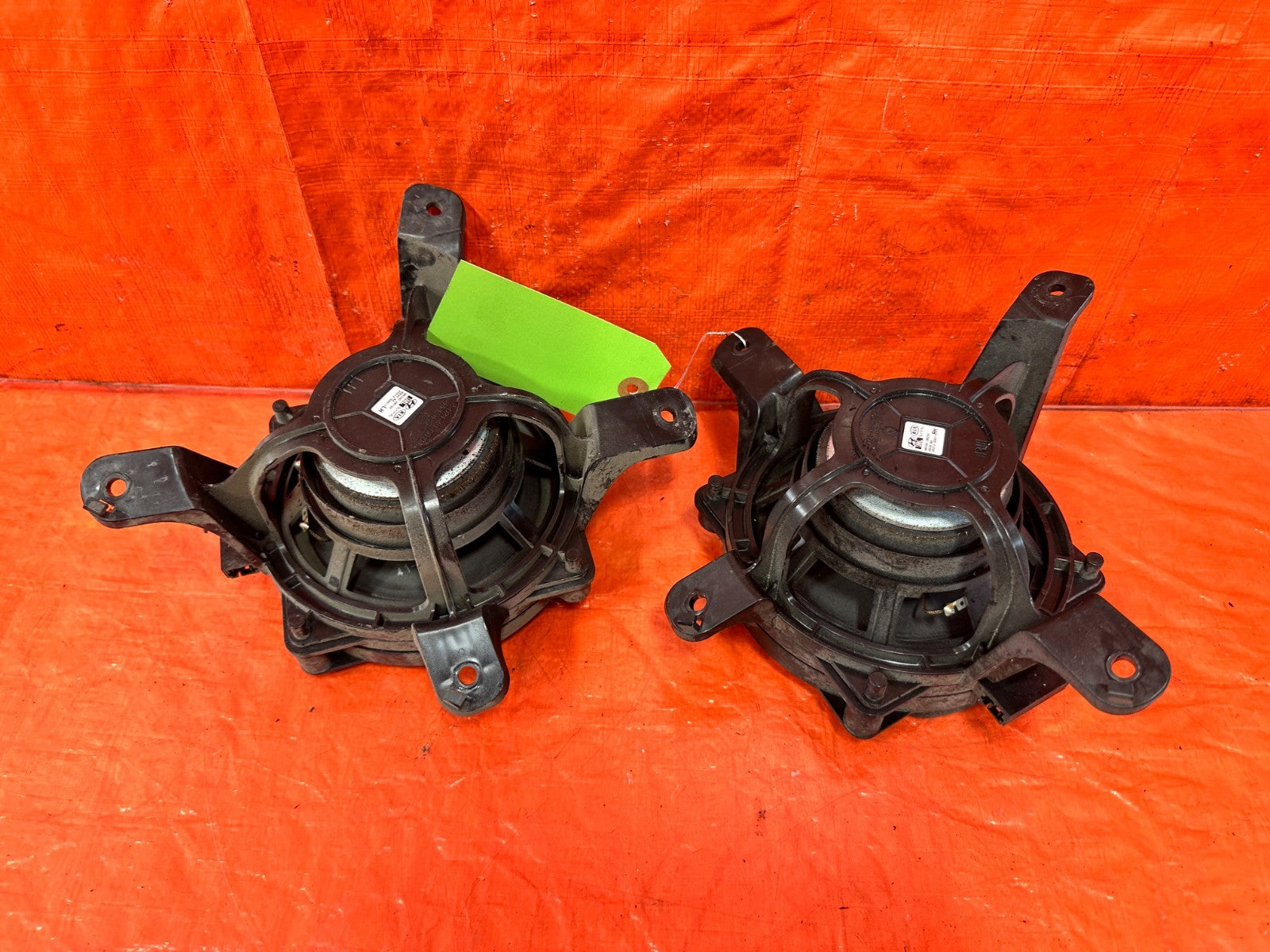 10 16 HYUNDAI GENESIS COUPE   REAR SPEAKER SET LEFT & RIGHT SPEAKERS   OEM 2993