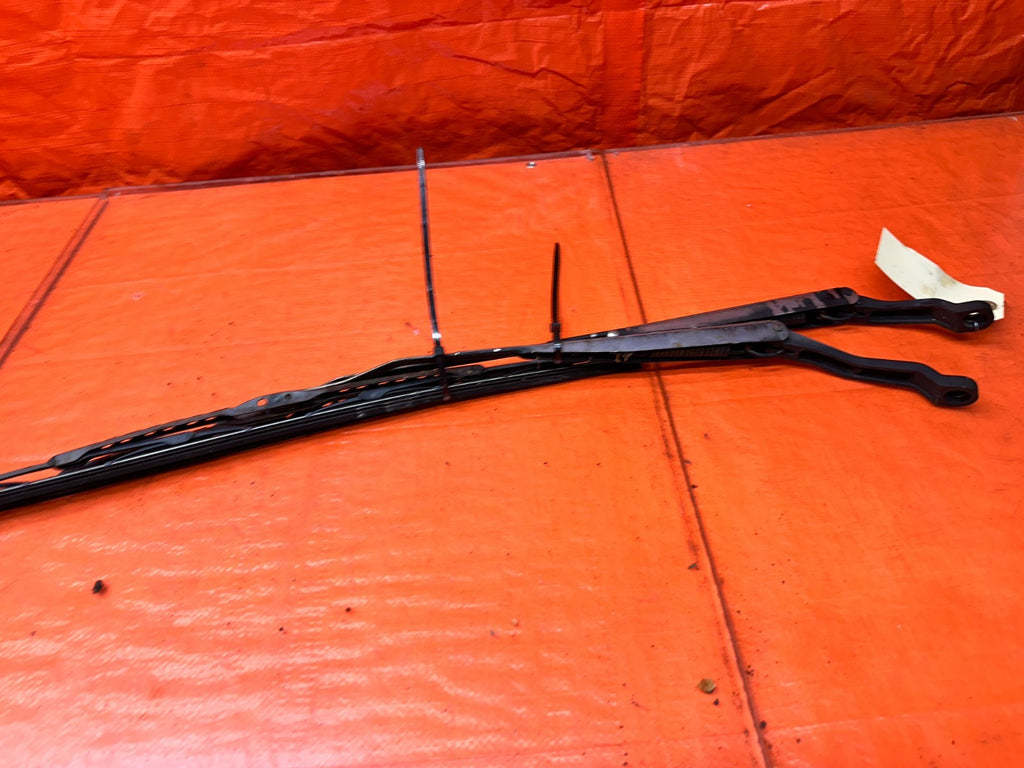 94-01 ACURA INTEGRA FRONT WINDSHIELD WIPER ARMS PAIR LEFT RIGHT OEM #34012