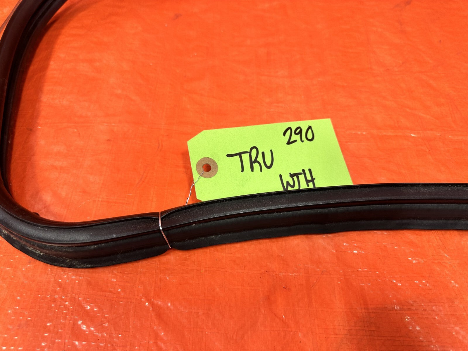 00 09 HONDA S2000   REAR TRUNK WEATHER STRIP GASKET SEAL   OEM FACTORY #2903