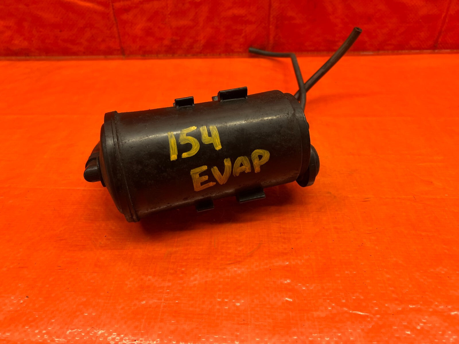 91 93 ACURA INTEGRA   FUEL VAPOR CHARCOAL EVAP TANK CANISTER   OEM FACTORY #1544