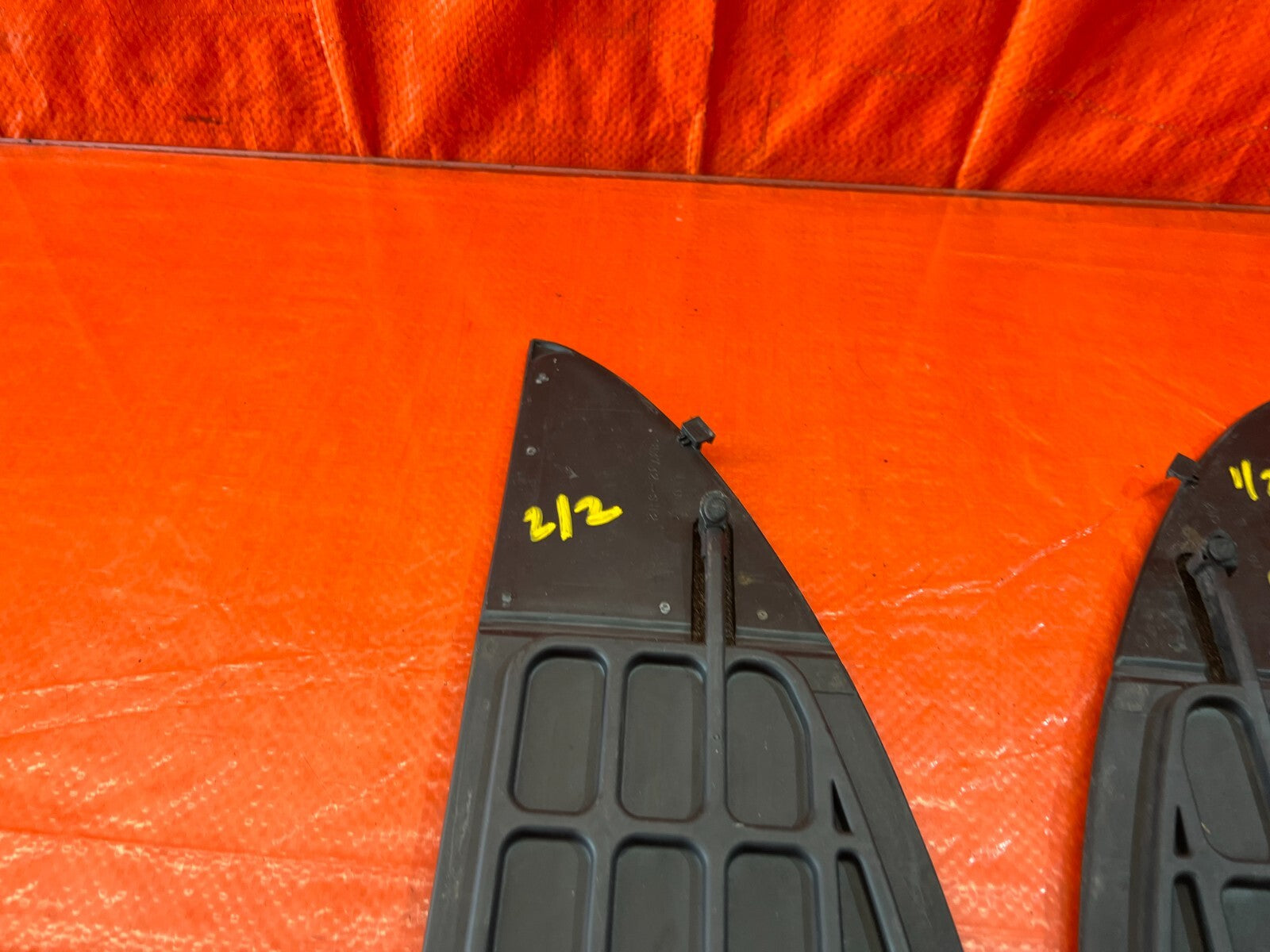 90 91 HONDA CRX REAR QUARTER PANEL TRIM STORAGE COMPARTEMNT COVER LEFT RIGHT 15717