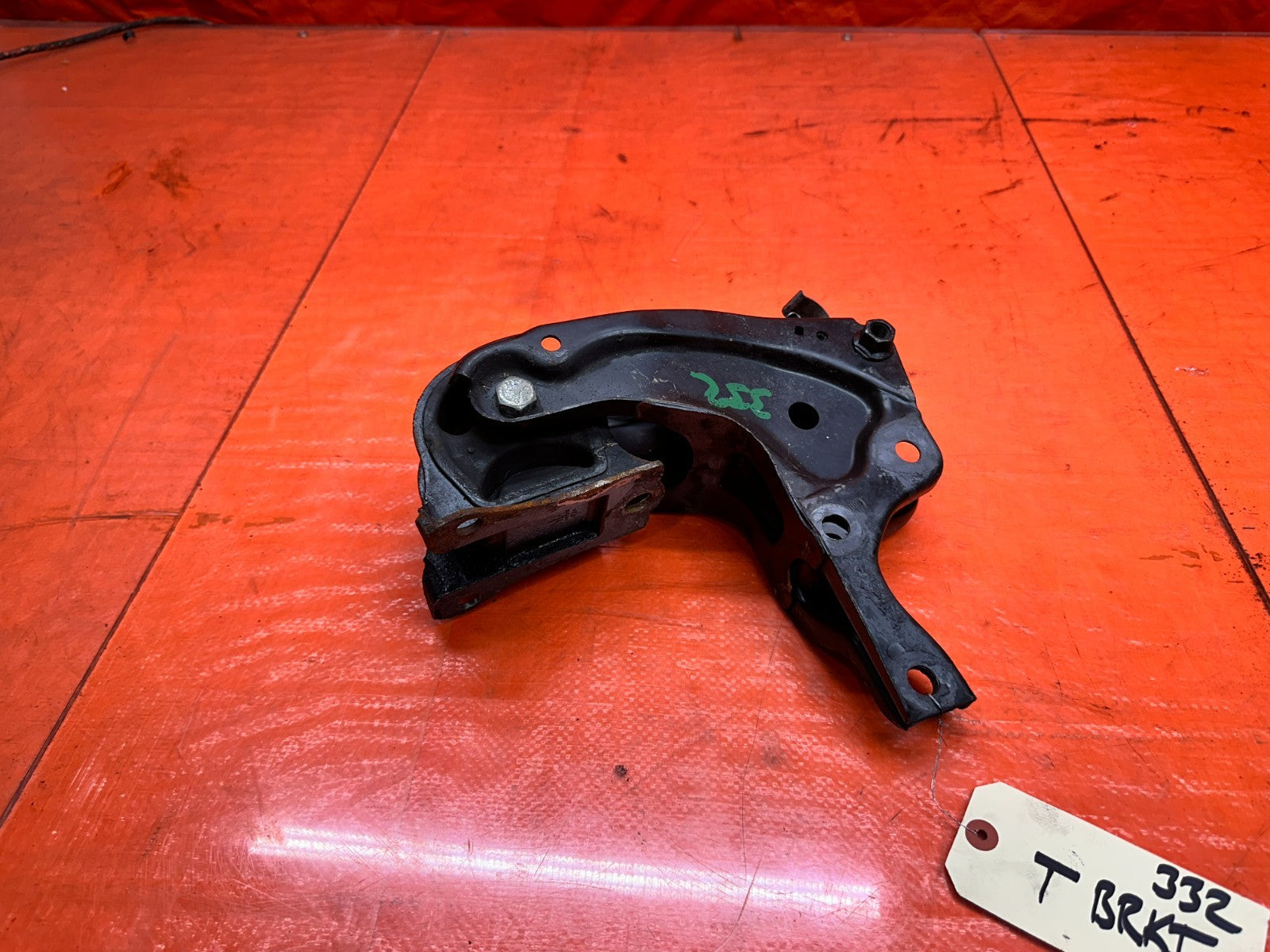 92 96 HONDA PRELUDE H22A MT REAR TRANSMISSION BRACKET OEM #3320