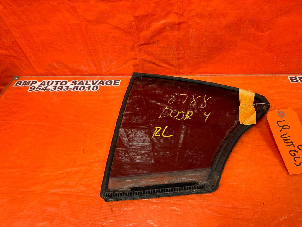 14 20 INFINITI Q50   DRIVER LEFT REAR   DOOR VENT QUARTER GLASS   OEM #2157