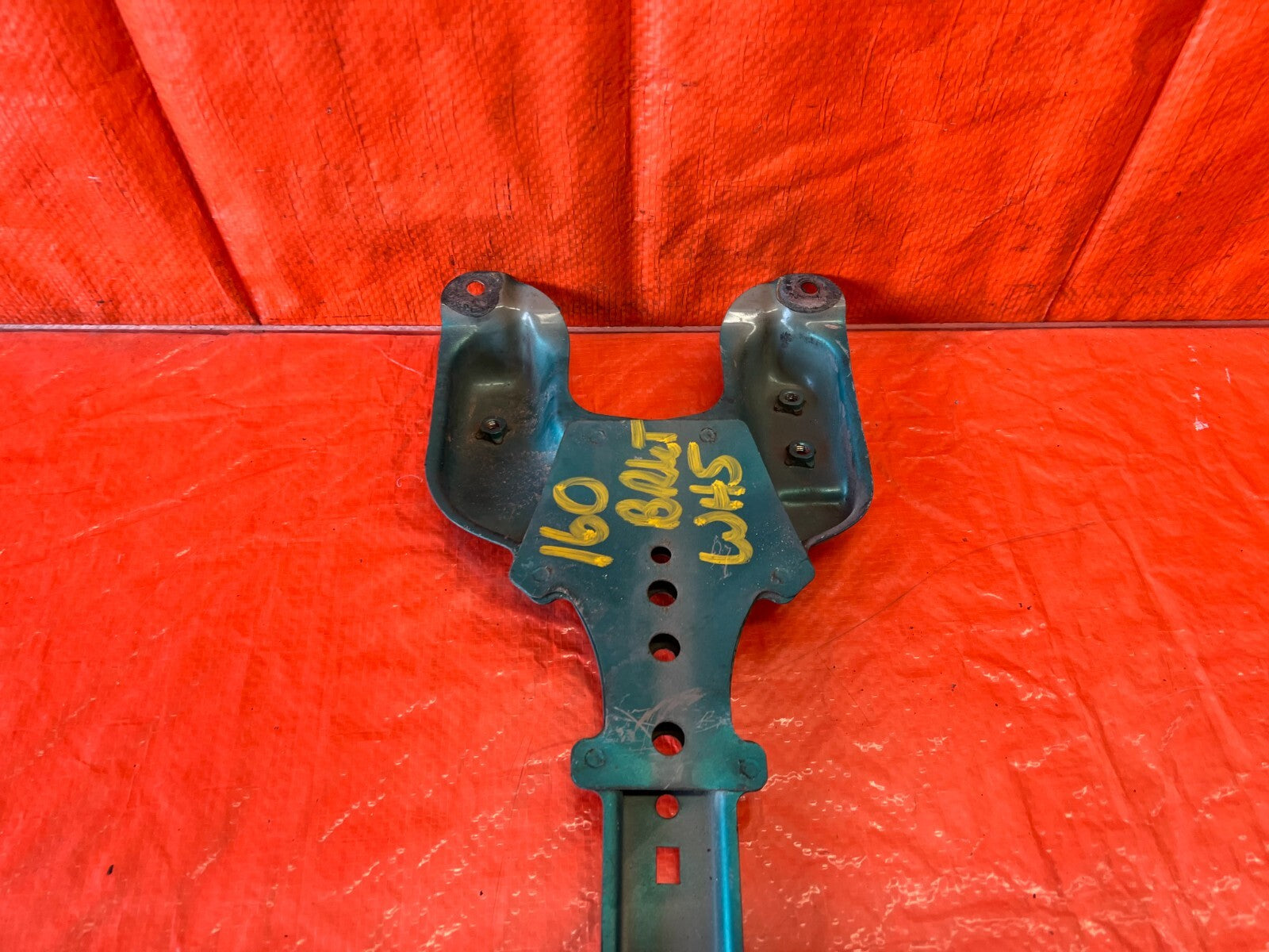 90 93 ACURA INTEGRA   UPPER RADIATOR SUPPORT BEAM BAR T / Y BRACKET   OEM #1609