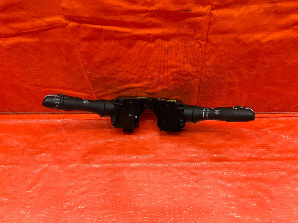 08 15 INFINITI G37 & Q60    2D COUPE   HEADLIGHT & WIPER SWITCH   NON TECH ONLY0