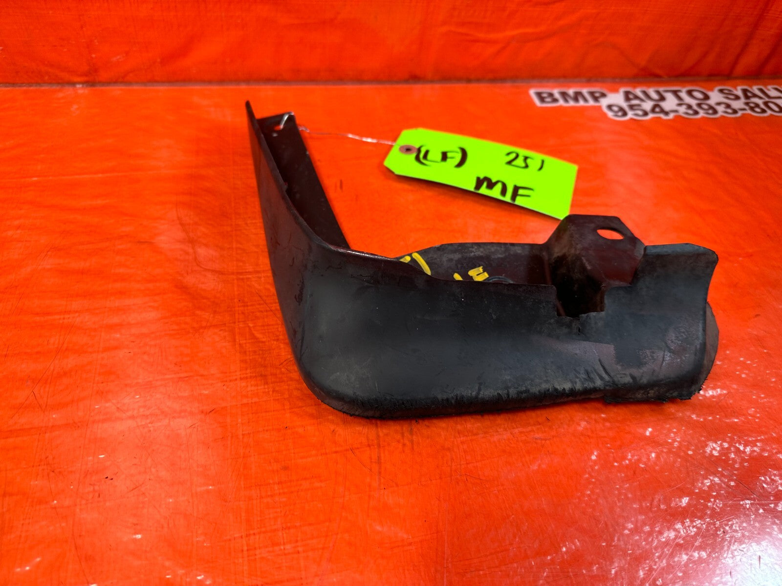 08 12 HONDA ACCORD SEDAN   DRIVER LEFT FRONT MUD FLAP SPLASH GUARD   OEM #2513