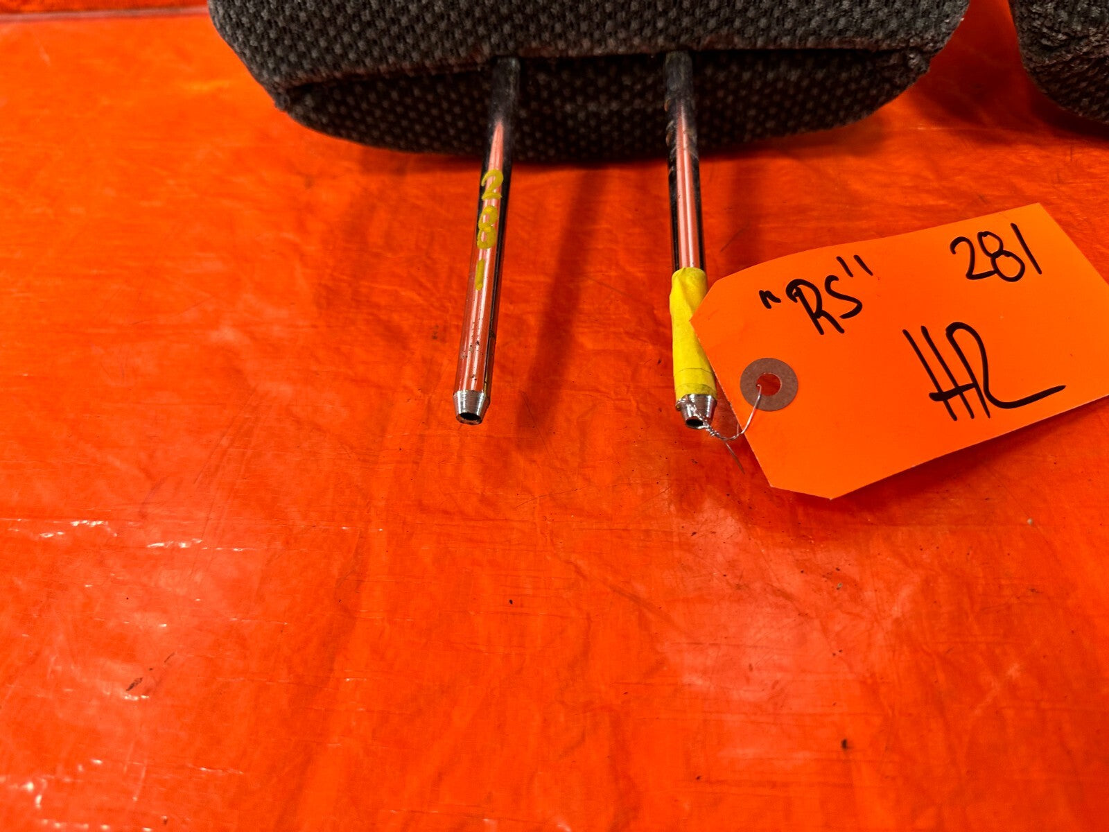 94 01 ACURA INTEGRA   RS MODEL   FRONT SEAT HEAD REST   LEFT & RIGHT   OEM #2819