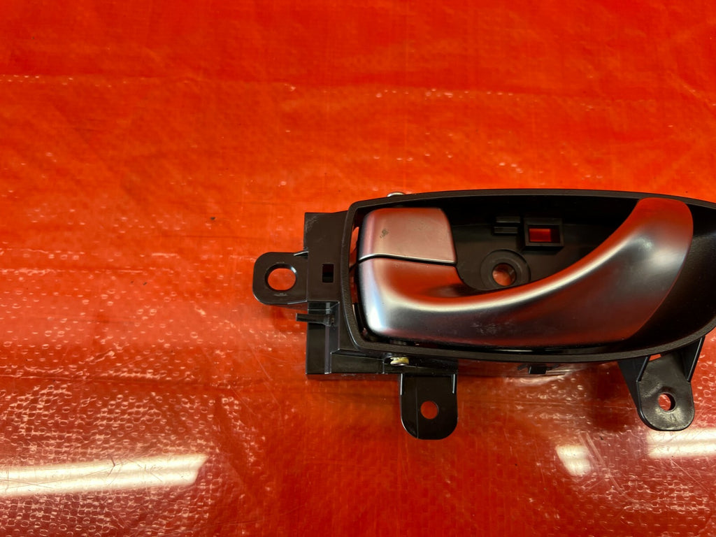 14 20 INFINITI Q50 Q70 / 17 20 Q60   DRIVER LEFT FRONT / REAR DOOR HANDLE   OEM 6