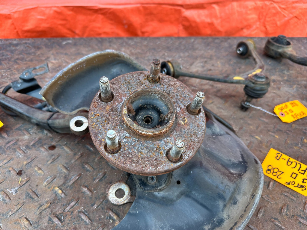02 10 LEXUS SC430 PASSENGER RIGHT FRONT SPINDLE KNUCKLE HUB W/ ALL ARMS OEM #2882