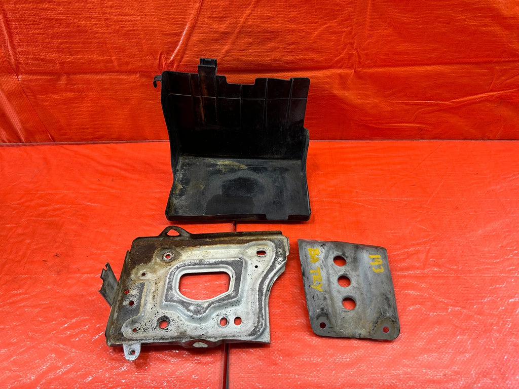 95 98 HONDA ODYSSEY   BATTERY MOUNTING TRAY BRACKET W/ SHIELD TRAY   OEM #1930