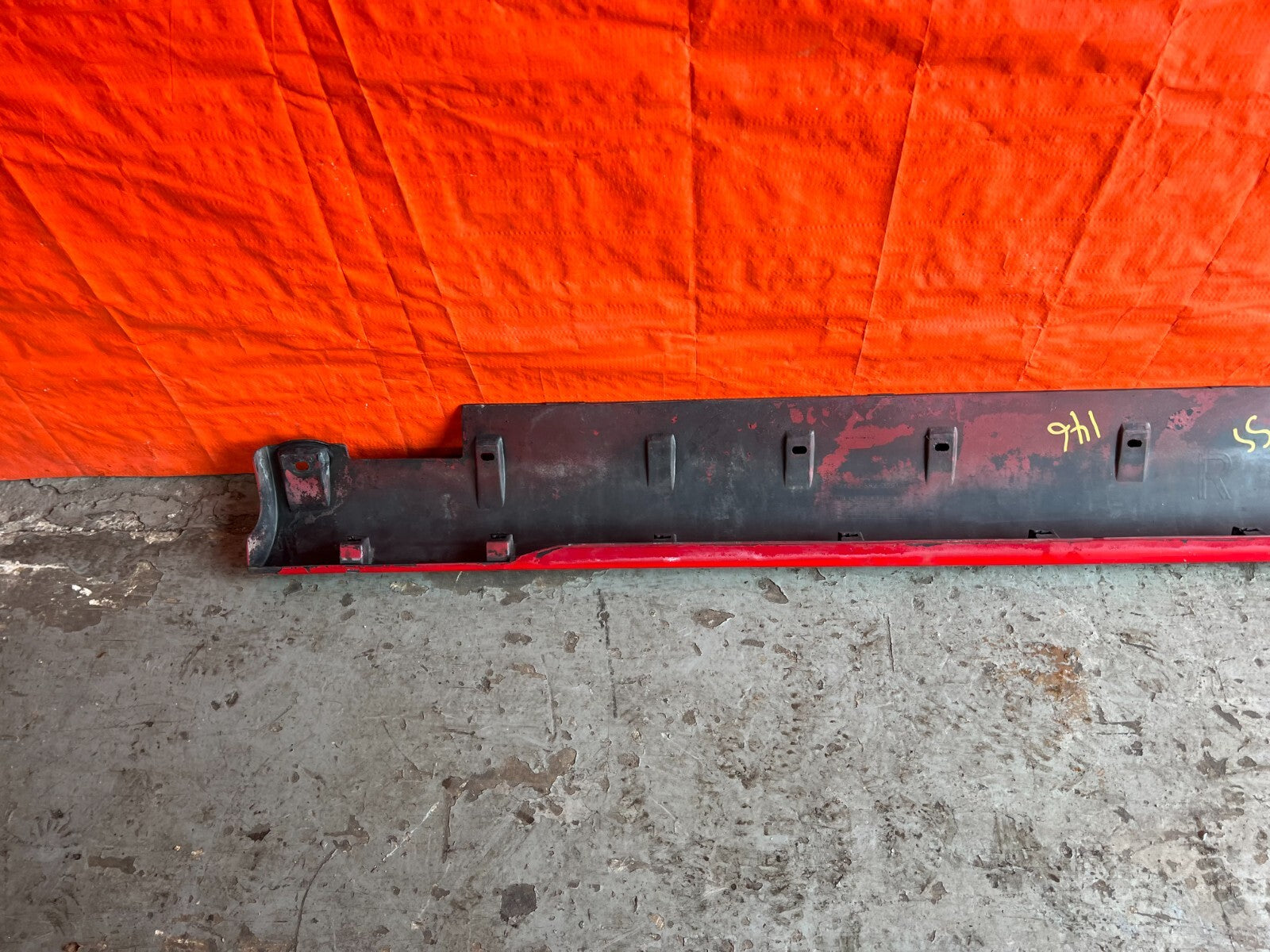 93 97 HONDA DEL SOL   SIDE SKIRT ROCKER MOLDING TRIM   RIGHT SIDE   OEM #14610