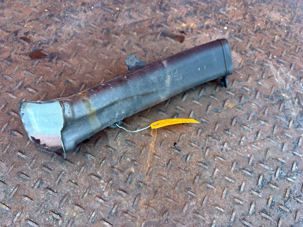 02 05 LEXUS SC430   UPPER AIR DUCT GUIDE PASSENGER RIGHT   OEM FACTORY #2889