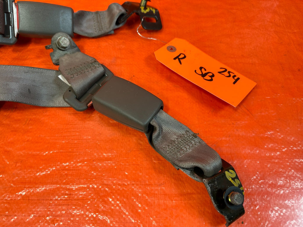 02 06 ACURA RSX TYPE S & BASE   REAR SEAT BELT SET LEFT RIGHT TAN GRAY OEM #2541