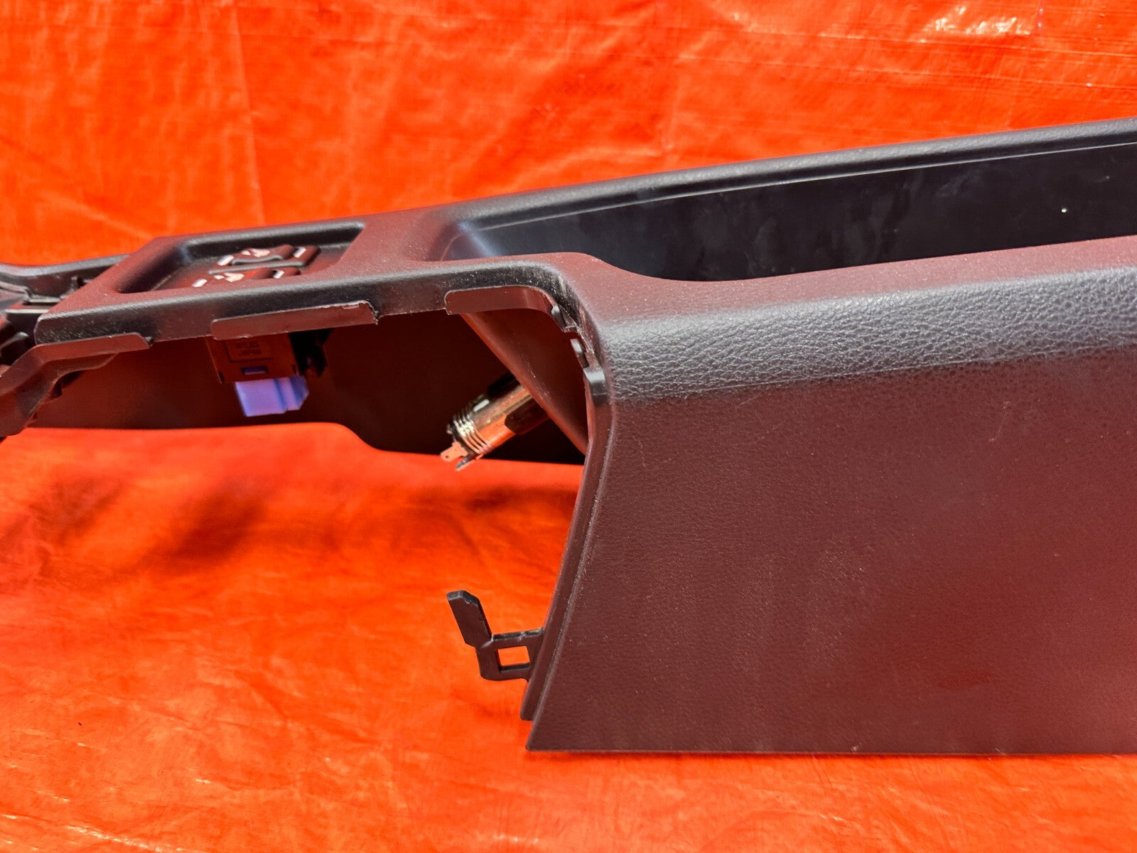 13 20 SUBARU BRZ   ARM REST / CENTER CONSOLE STORAGE COMPARTMENT   OEM #2924