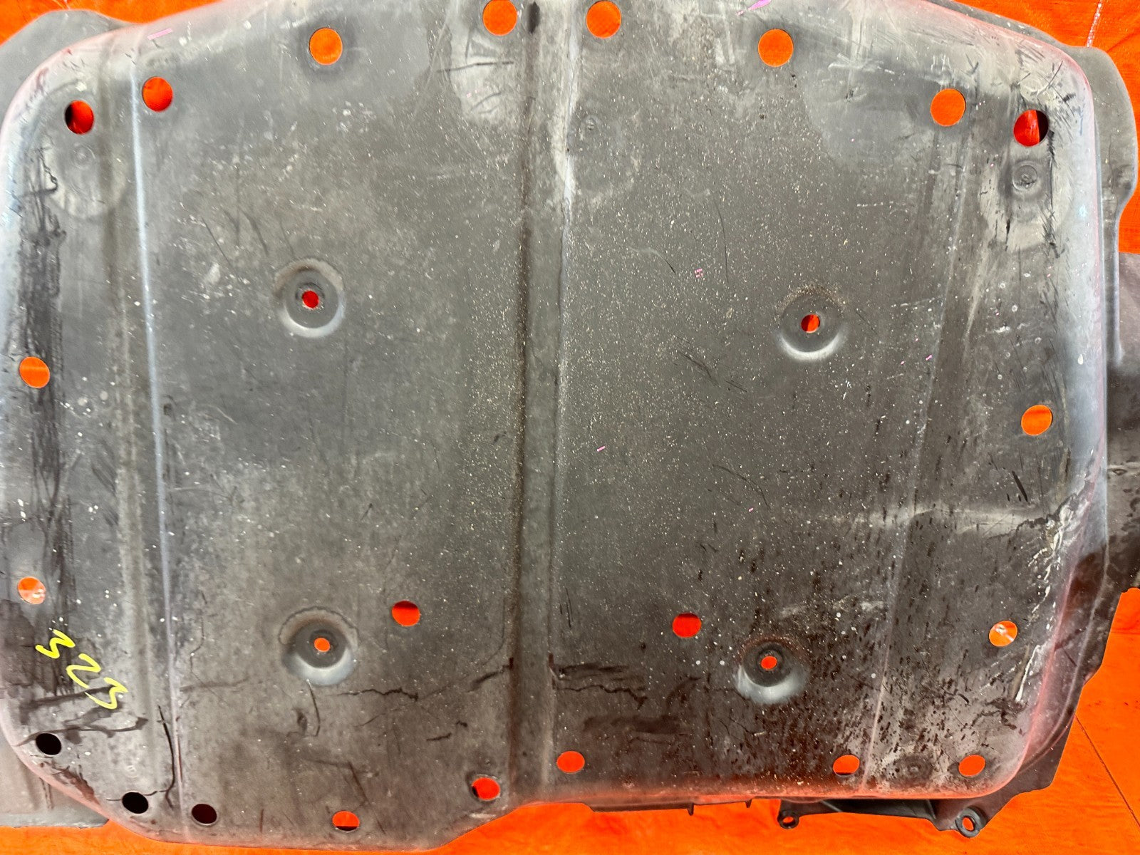 97 98 HONDA PRELUDE   GASOLINE GAS FUEL TANK SPLASH SHIELD   OEM FACTORY #3237
