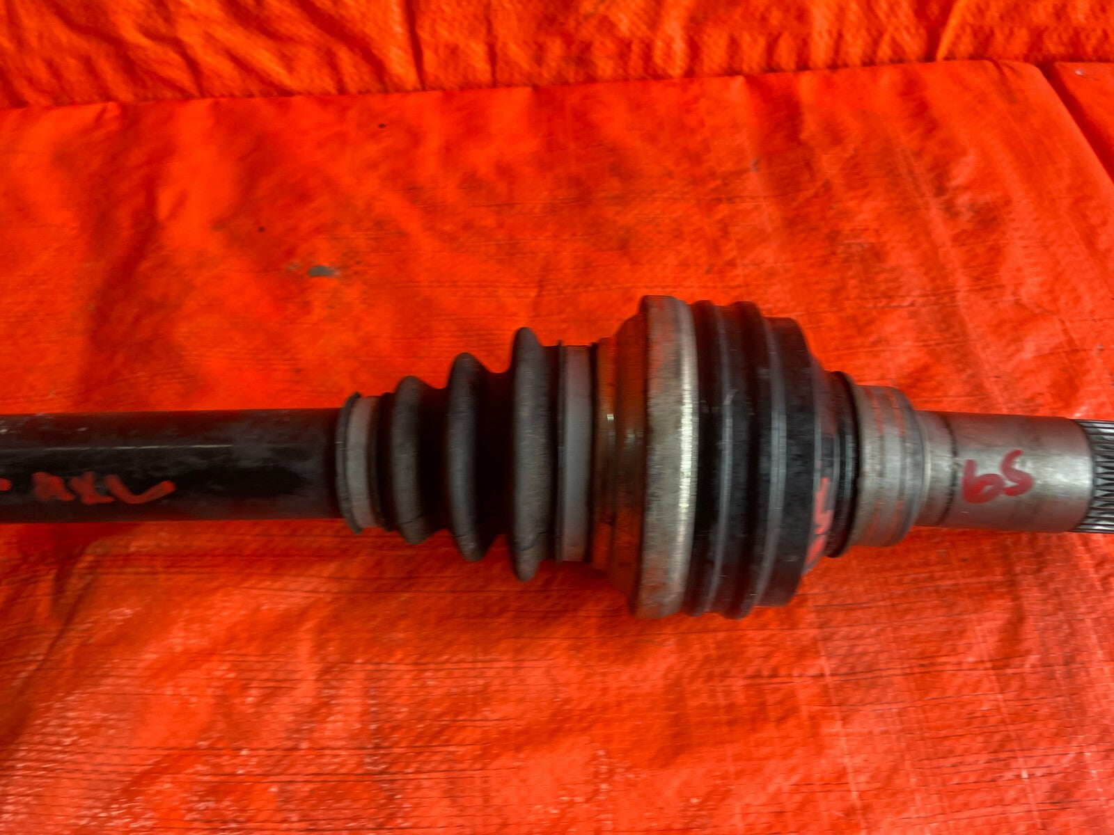 11 16 PORSCHE   PANAMERA 4 MODEL   LEFT OR RIGHT REAR AXLE DRIVESHAFT   OEM #653