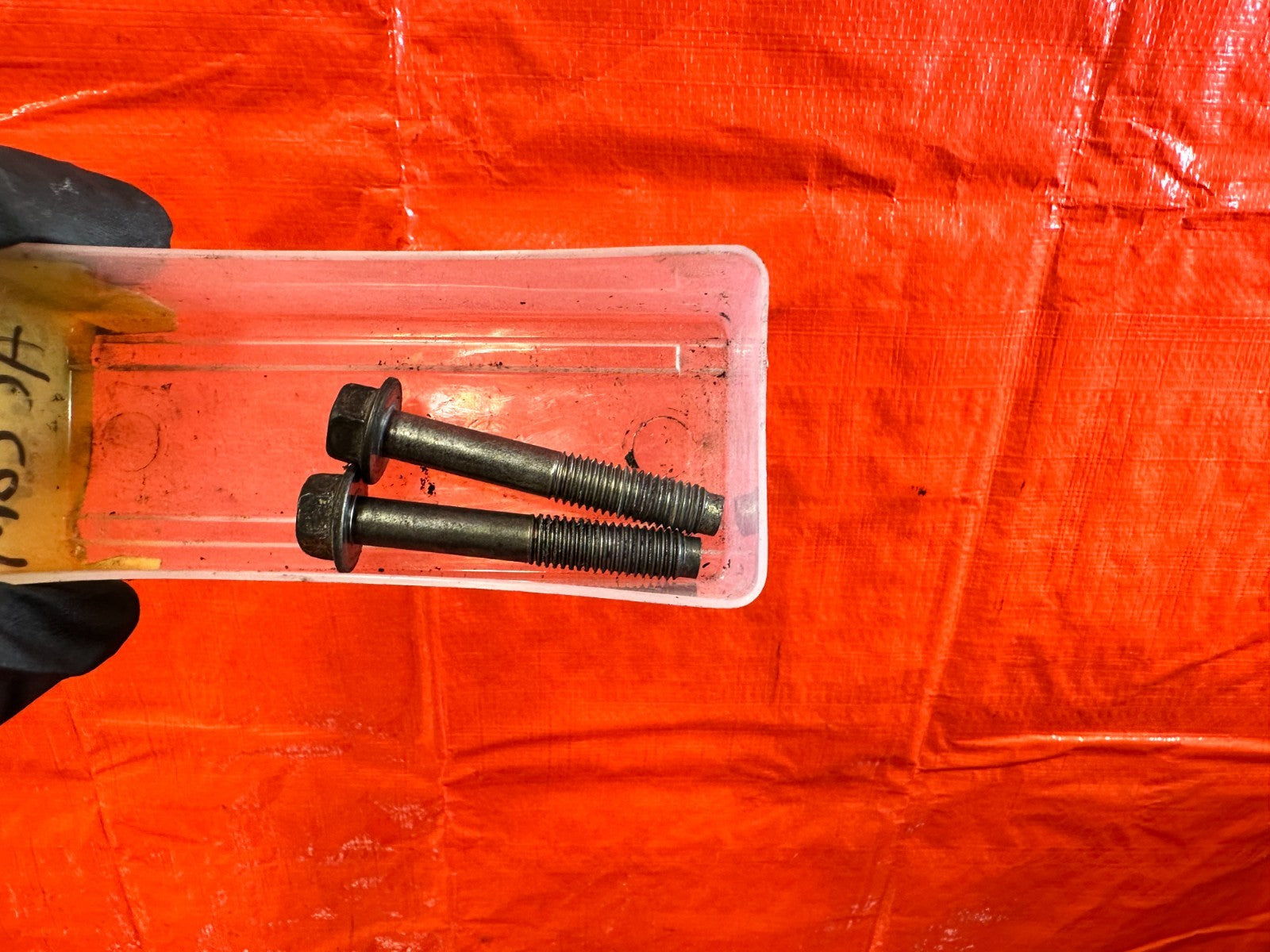 08 15 INFINITI G37 Q60   AC COMPRESSOR BOLT SET BOLTS   OEM 3101