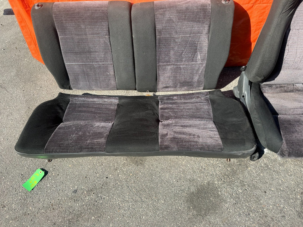 88 91  HONDA CIVIC EF HATCHBACK SI FRONT & REAR SEATS   OEM FACTORY GENUINE 32518