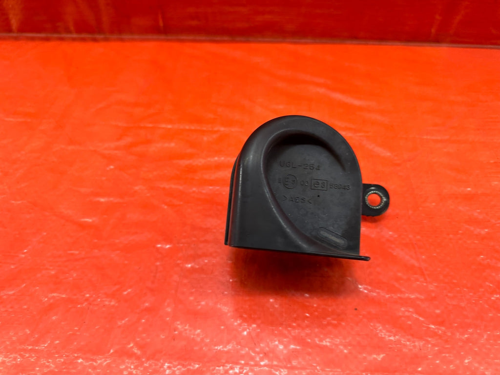 04 09 HONDA S2000   LOW NOTE HORN   OEM FACTORY #1978