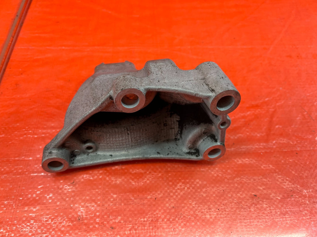 04 08 ACURA TSX   FRONT ALUMINUM ENGINE MOUNTING BRACKET   OEM #20911