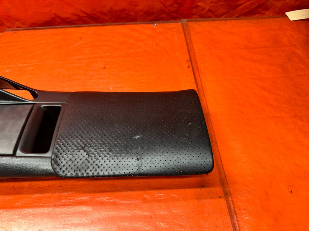 00 03 HONDA S2000 AP1 2.0L CENTER CONSOLE ARMREST SHIFTER TRIM BEZEL BLACK #3376