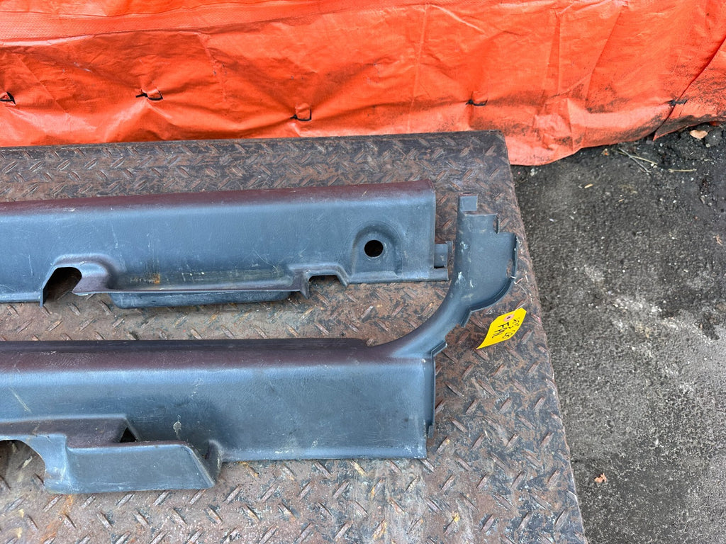 96 00 HONDA CIVIC   HATCHBACK   LEFT AND RIGHT FLOOR PILLARS SCUFF PLATE SET 2874