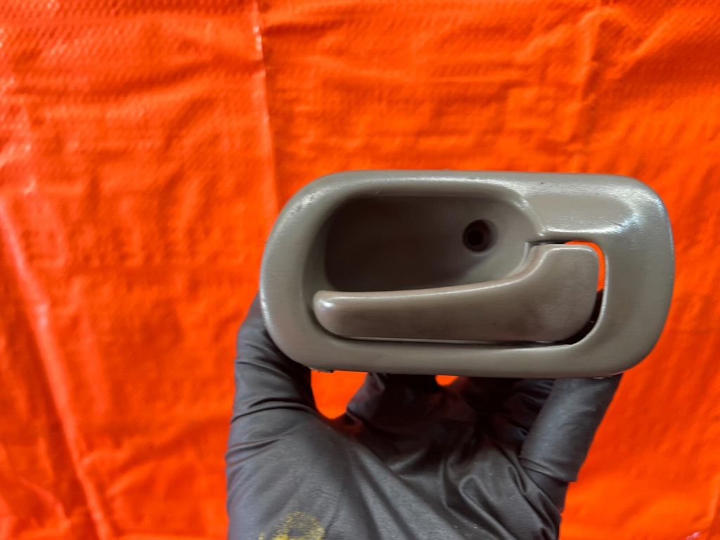 96 00 HONDA CIVIC SEDAN EX LX RIGHT FRONT / REAR INTERIOR DOOR HANDLE OEM #162 16