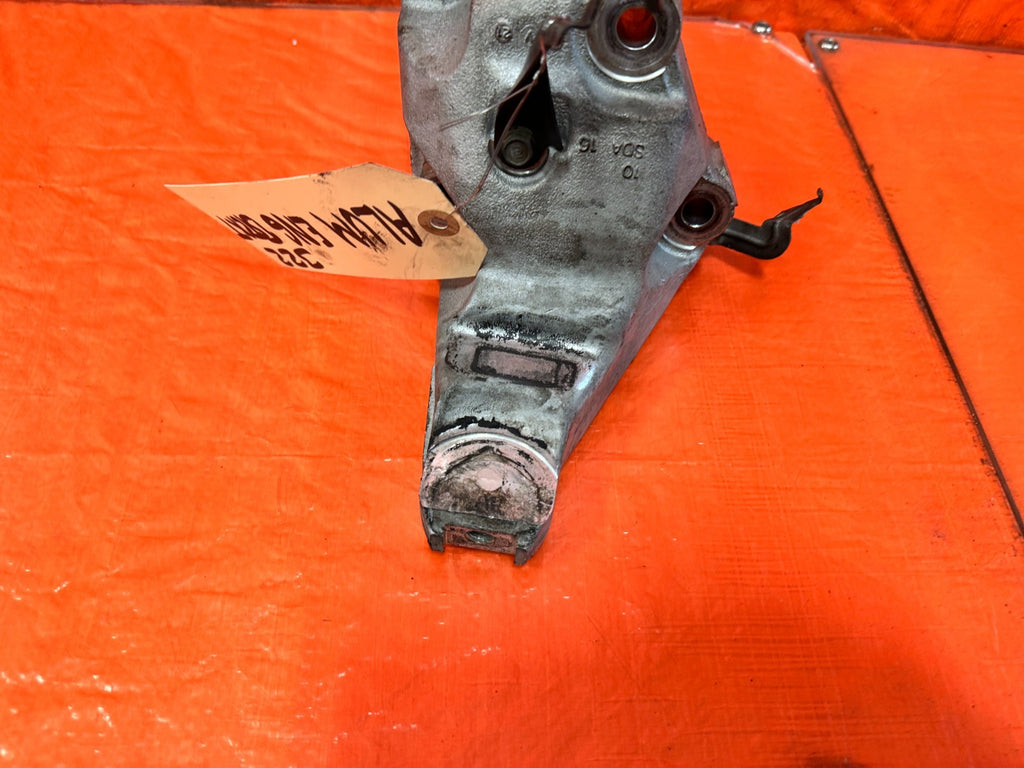 04 08 ACURA TSX   FRONT ALUMINUM ENGINE MOUNTING BRACKET   OEM #3221