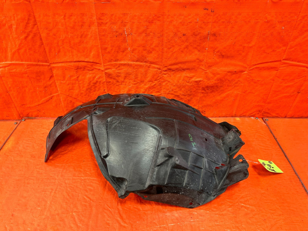 09 15 INFINITI G37 CONVERTIBLE REAR PORTION   LEFT FRONT FENDER SPLASH SHIELD0