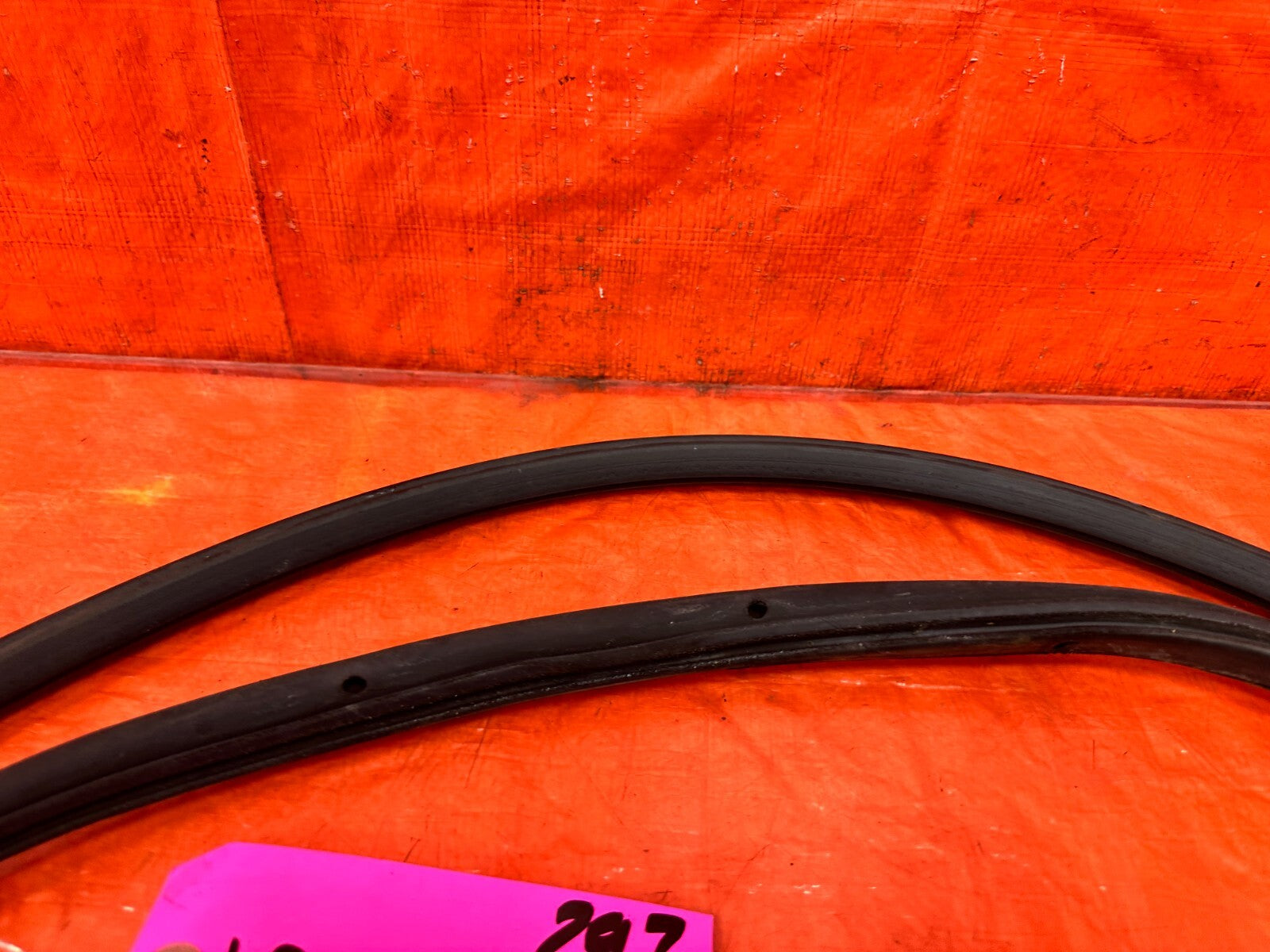 96 00 HONDA CIVIC SEDAN   DRIVER LEFT REAR   WEATHER STRIP SEAL GASKET OEM #2973