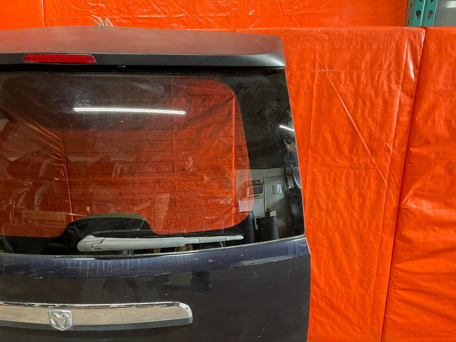 09 10 DODGE GRAND CARAVAN SXT LIFTGATE TAIL GATE COMPLETE W/ INTERNALS LIFT OEM6