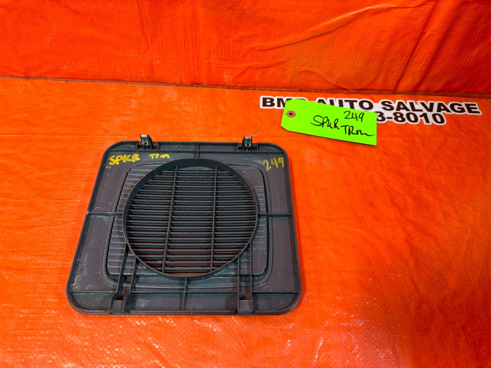 1996 96 TOYOTA TACOMA   LEFT OR RIGHT REAR   SPEAKER TRIM GRILLE   OEM #2497