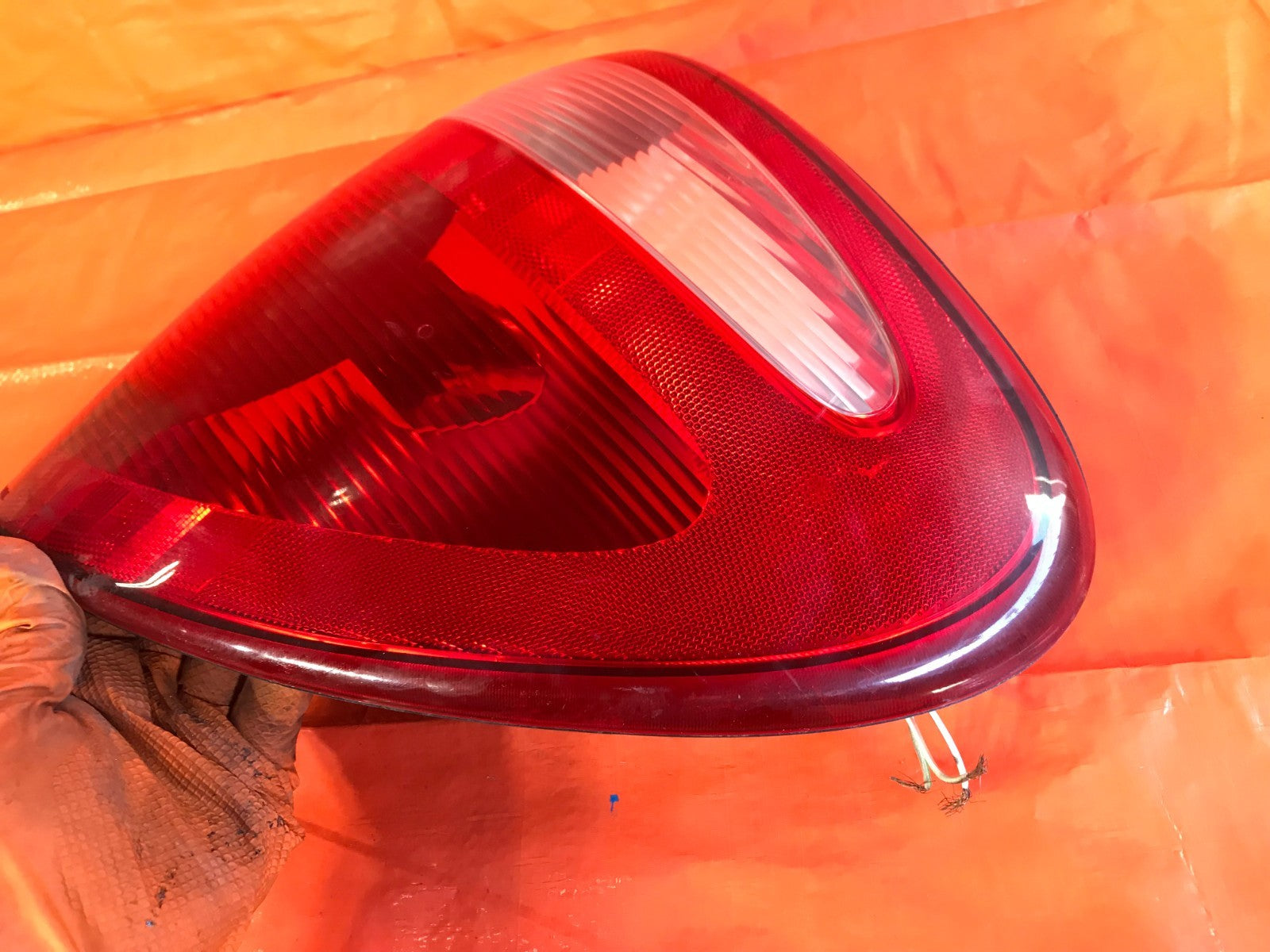 OEM 2002 02 DODGE CARAVAN PASSENGER RIGHT TAIL LIGHT LAMP R RH4