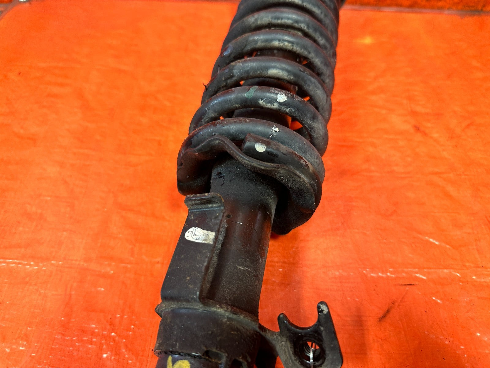90 91 HONDA CIVIC HATCH FRONT SHOCKS & SPRINGS LEFT AND RIGHT FACTORY OEM 32516