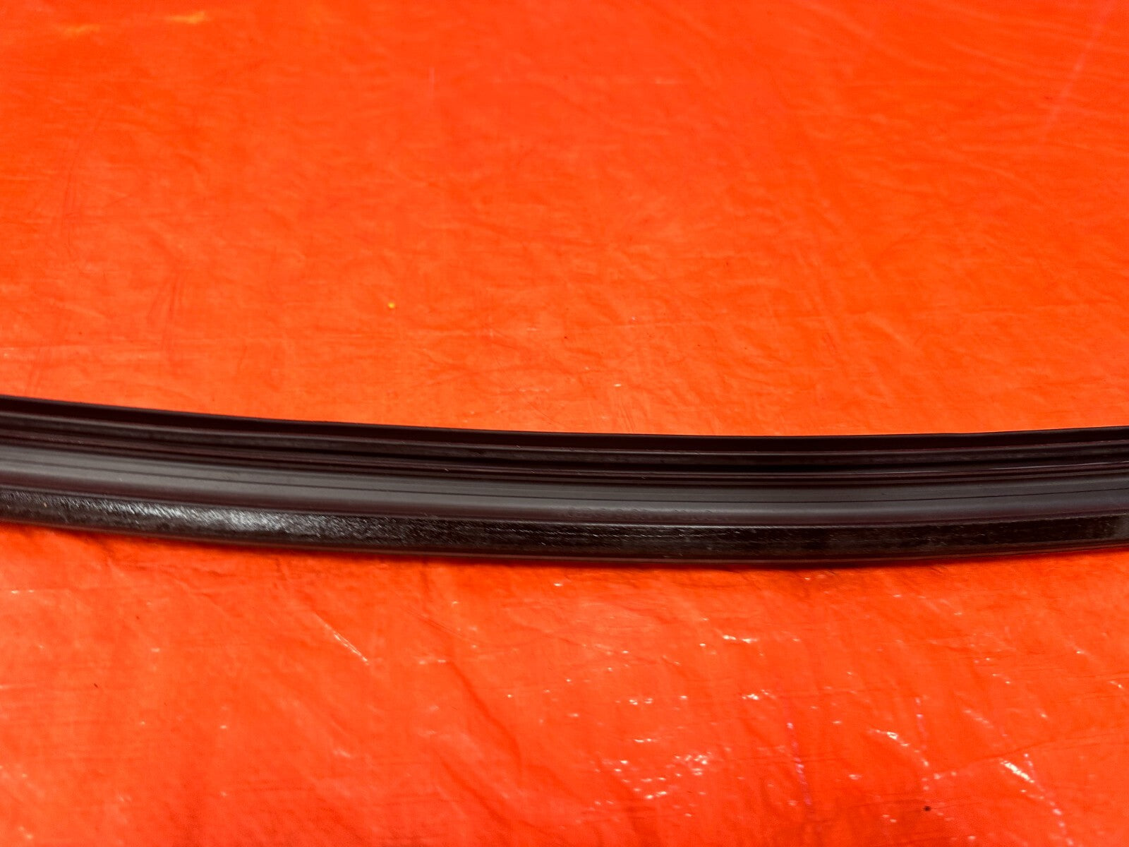 17 20 INFINITI Q60   DRIVER LEFT UPPER DOOR TO CHASSIS WEATHER STRIP SEAL OEM 8911