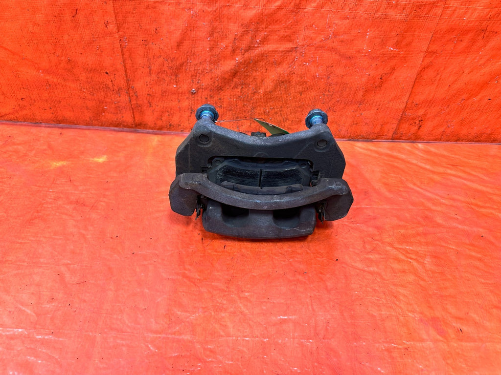 14 15 INFINITI Q50   DRIVER LEFT FRONT BRAKE CALIPER   OEM FACTORY #3163