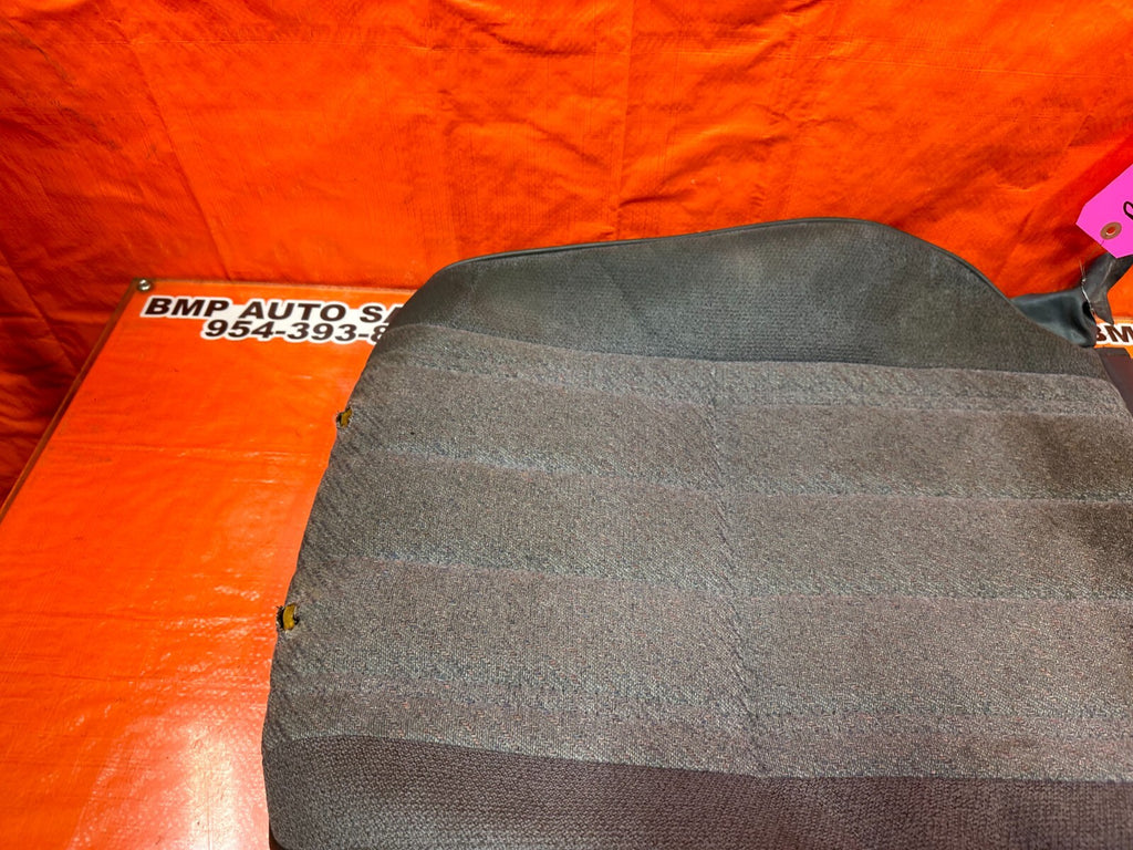 95 97 TOYOTA TACOMA   SPLIT BENCH MODEL   RIGHT FRONT UPPER SEAT COVER   OEM 2497