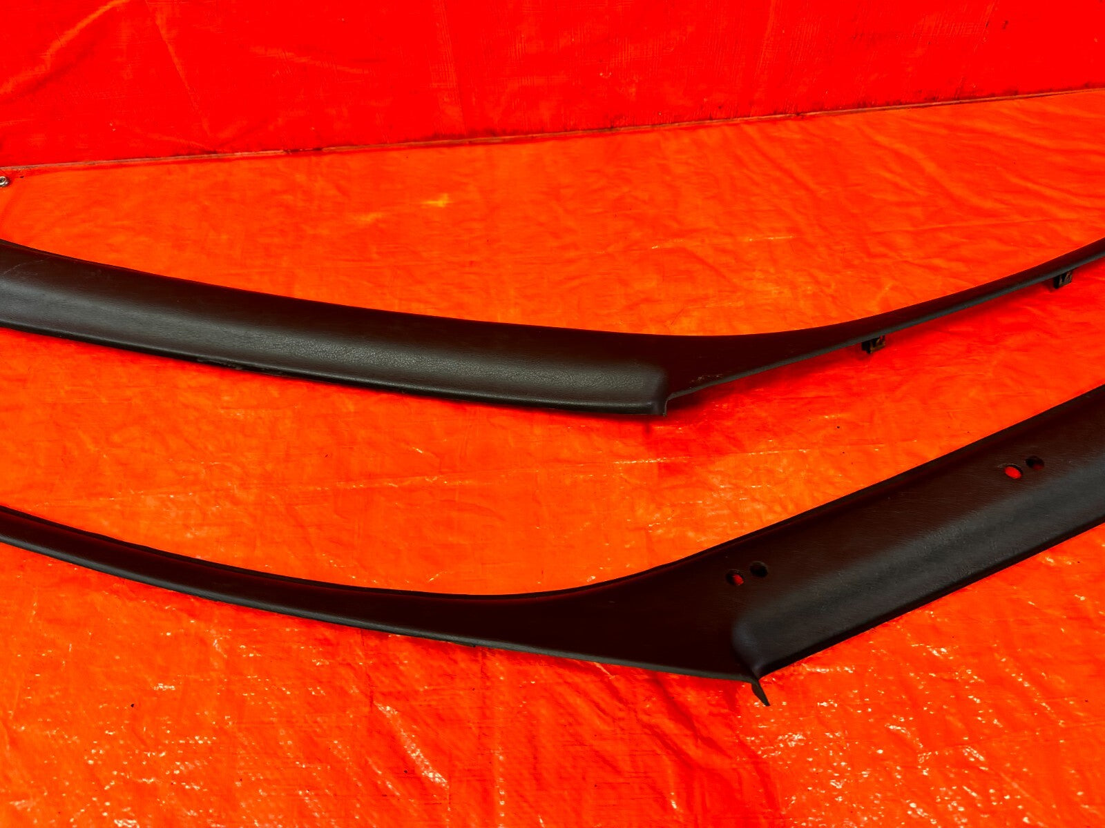 88 91 HONDA CRX DX   LEFT & RIGHT REAR A PILLARS   BLACK COLOR   OEM #2775