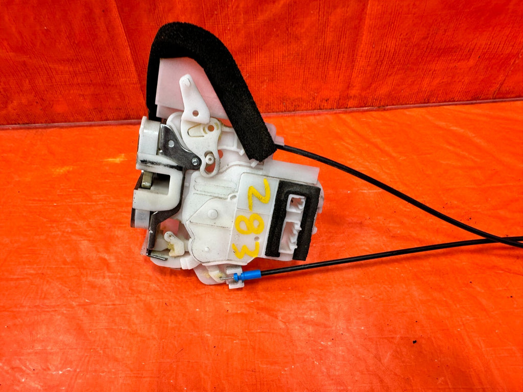 08 14 SUBARU IMPREZA WRX & STI PASSENGER RIGHT REAR  DOOR LOCK ACTUATOR OEM 2834