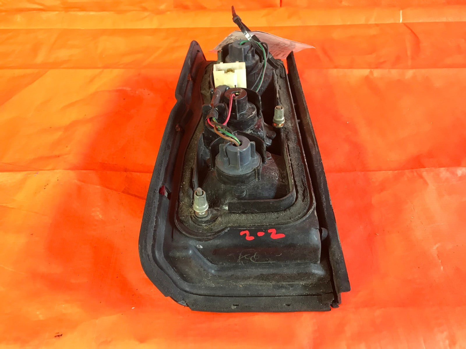 OEM 1991 91 NISSAN PATHFINDER PASSENGER RIGHT TAIL LIGHT LAMP R RH5