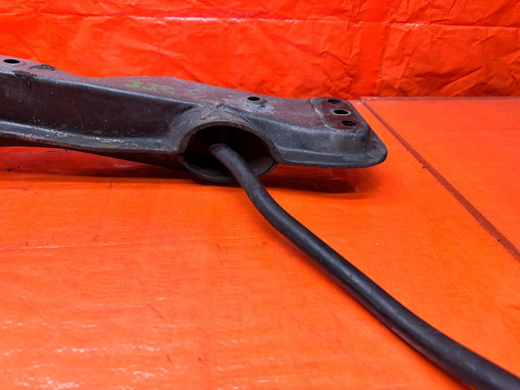 92 96 HONDA PRELUDE FRONT SUBFRAME CROSSMEMBER FRONT HALF W/ RODS   OEM #3325