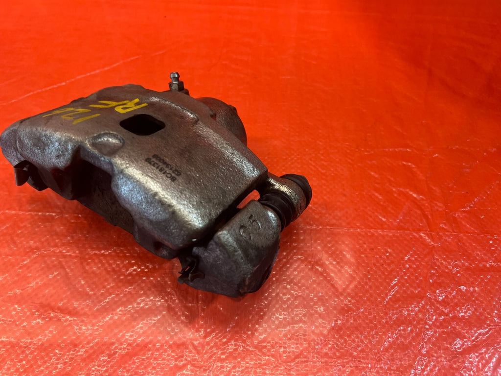 93 94 HONDA DEL SOL S   PASSENGER RIGHT FRONT BRAKE CALIPER   OEM FACTORY #125 4