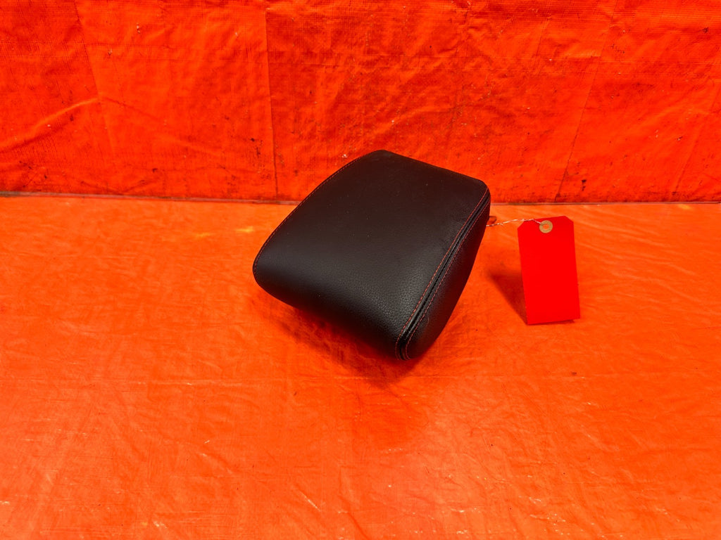 13 16 HYUNDAI GENESIS COUPE   R SPEC   BLACK RED STITCHING HEAD REST FRONT SEAT2