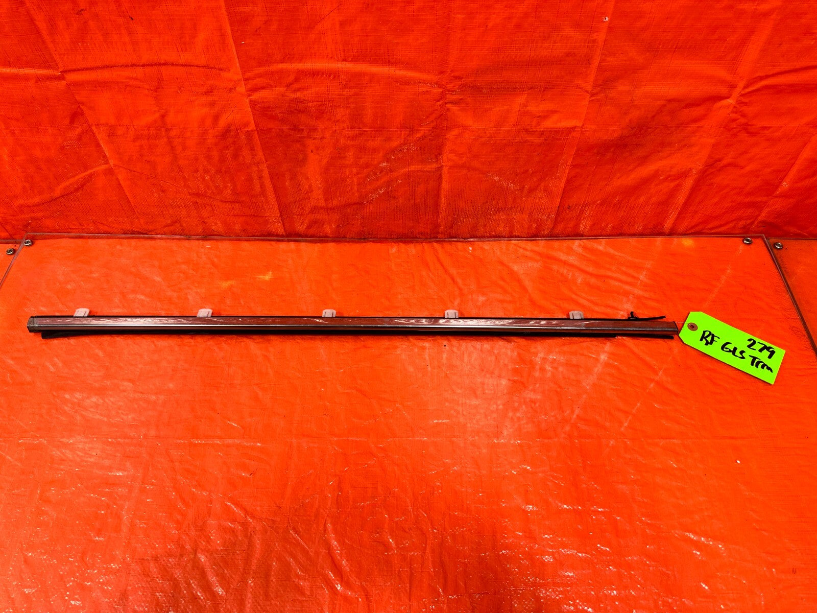 09 14 ACURA TSX   RIGHT FRONT EXTERIOR WINDOW GLASS TRIM BELT MOLDING   OEM #2790