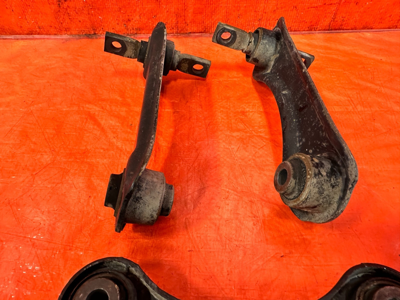 97 01 HONDA CR V CRV LEFT AND RIGHT REAR UPPER CONTROL & COMPENSATOR ARMS 3012