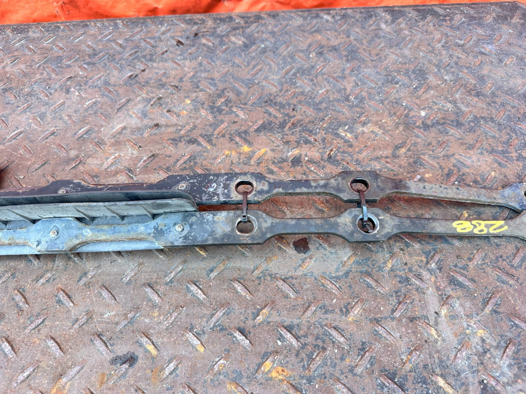 02 10 LEXUS SC430 LEFT AND RIGHT REAR SUB FRAME BRACE EXTENSION BRACKETS OEM 2882