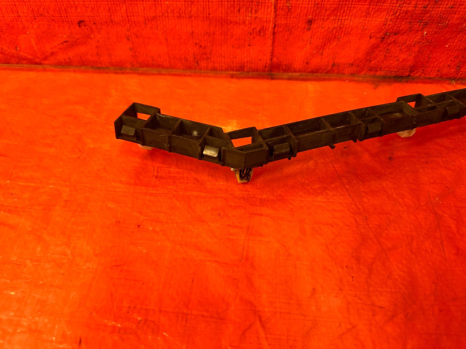 04 08 ACURA TSX   LEFT REAR   BUMPER BRACKET CLIP SPACER RETAINER   OEM #3043