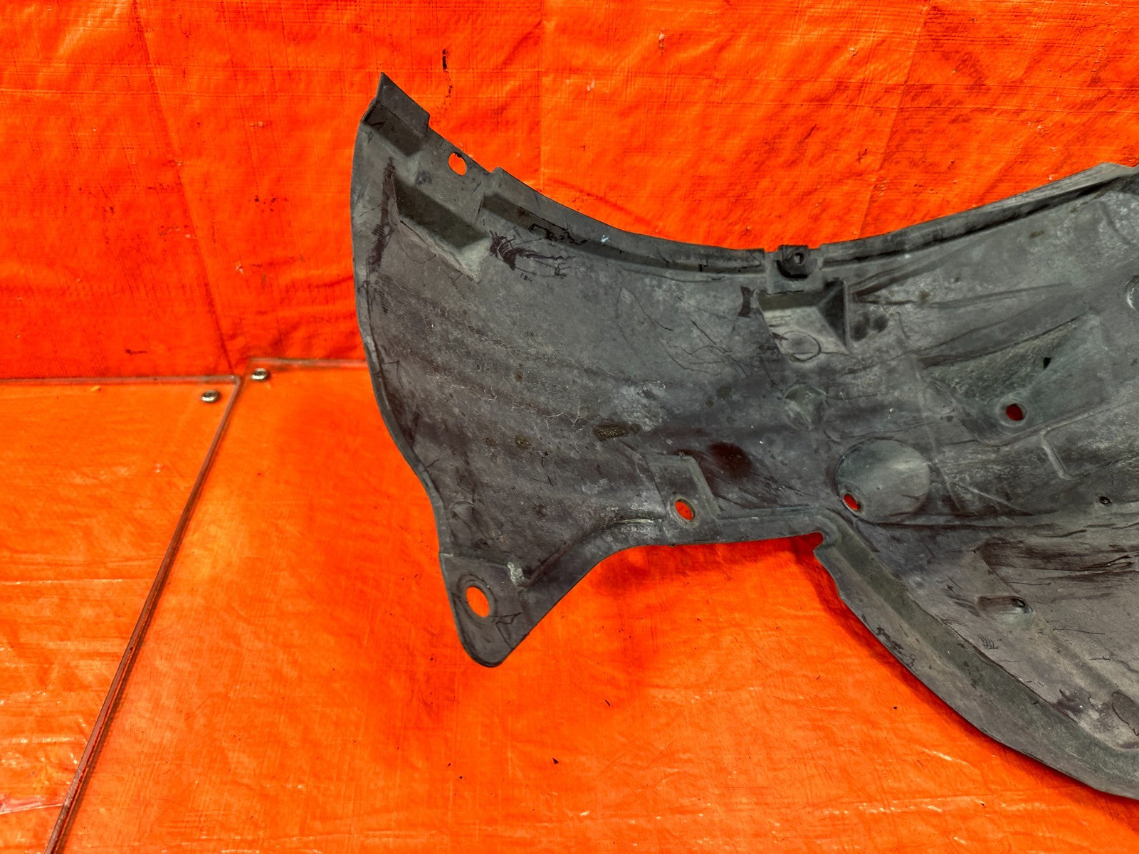 14 23 INFINITI Q50   DRIVER LEFT FRONT FENDER LINER REAR PORTION   OEM 314 15